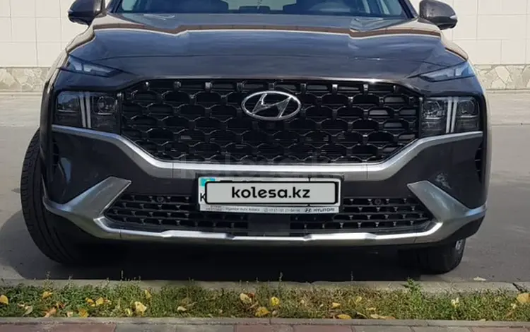 Hyundai Santa Fe 2021 года за 18 500 000 тг. в Астана