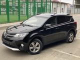 Toyota RAV4 2015 года за 8 300 000 тг. в Атырау – фото 3