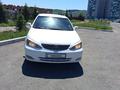Toyota Camry 2002 года за 4 300 000 тг. в Усть-Каменогорск – фото 2