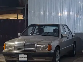 Mercedes-Benz 190