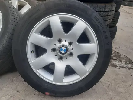 Диски на BMW 3 в идеальном состоянии! за 75 000 тг. в Шымкент