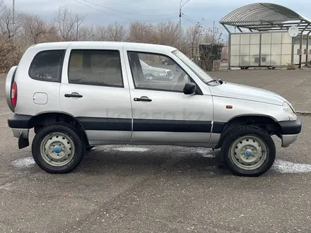 Chevrolet Niva 2007 года за 1 990 000 тг. в Караганда – фото 9