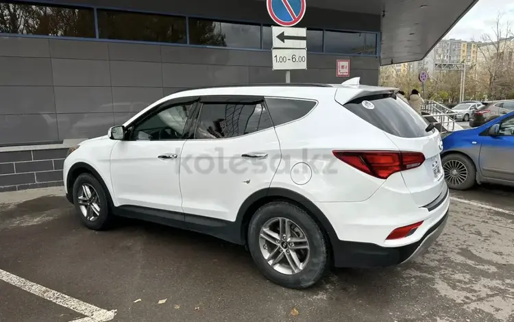 Hyundai Santa Fe 2017 года за 9 850 000 тг. в Шымкент