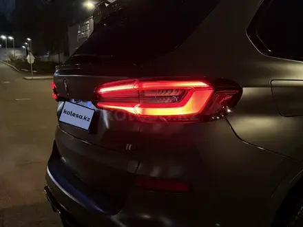 BMW X5 2021 года за 41 000 000 тг. в Алматы – фото 13