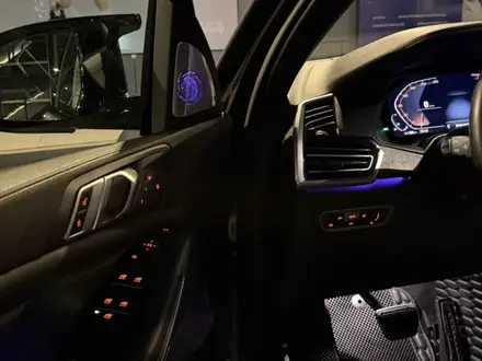 BMW X5 2021 года за 41 000 000 тг. в Алматы – фото 15