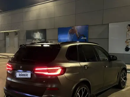 BMW X5 2021 года за 41 000 000 тг. в Алматы – фото 6