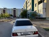 Mercedes-Benz E 200 1991 годаүшін1 300 000 тг. в Сатпаев – фото 4