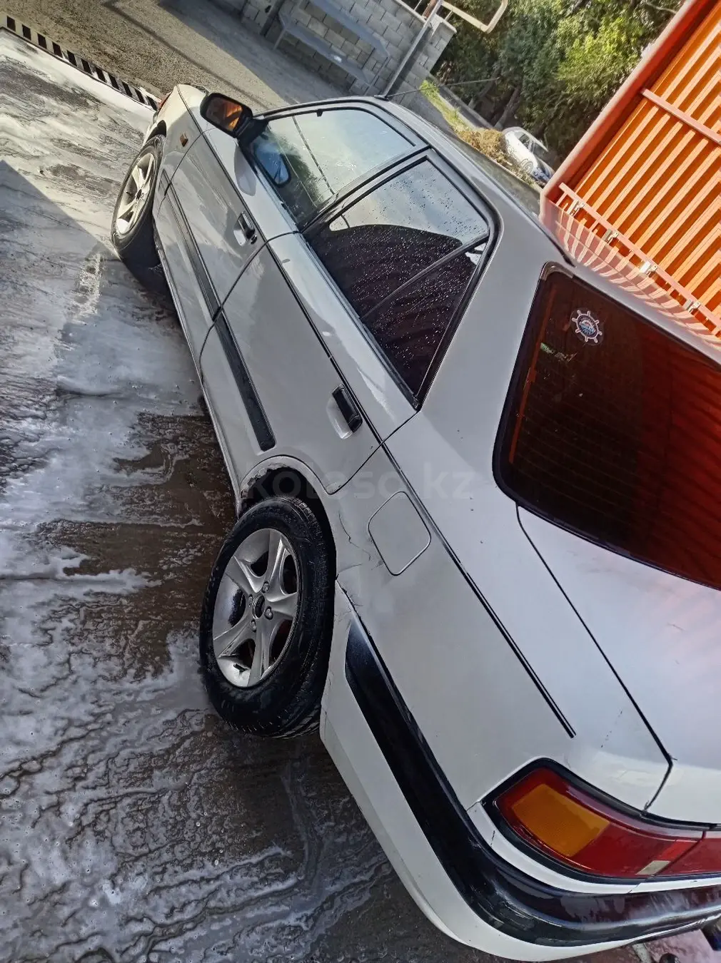 Mazda 323, 1995