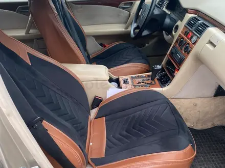 Mercedes-Benz E 240 1998 года за 1 900 000 тг. в Алматы