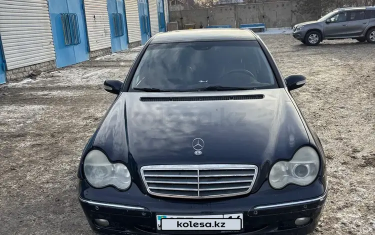 Mercedes-Benz C 240 2000 года за 2 700 000 тг. в Павлодар