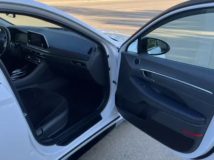 Hyundai Sonata 2023 года за 13 400 000 тг. в Астана – фото 24