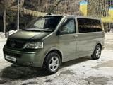 Volkswagen Transporter 2004 года за 5 000 000 тг. в Алматы