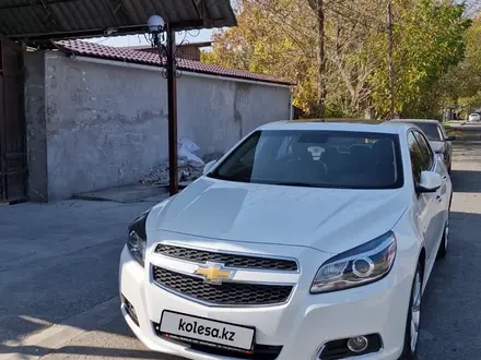 Chevrolet Malibu 2014 года за 7 500 000 тг. в Шымкент – фото 9