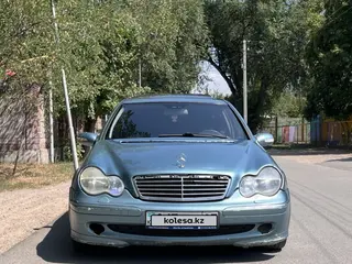 Mercedes-Benz C 320