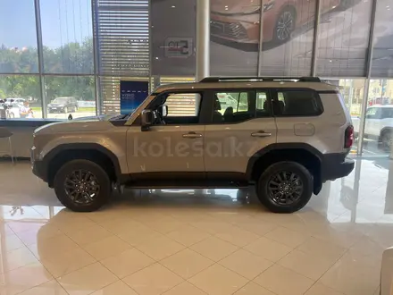 Toyota Land Cruiser Prado Comfort+ 2025 года за 32 490 000 тг. в Актобе – фото 11