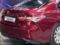 Toyota Camry 2019 года за 12 600 000 тг. в Актобе – фото 4