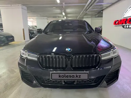 BMW 520 2023 года за 29 900 000 тг. в Астана – фото 2