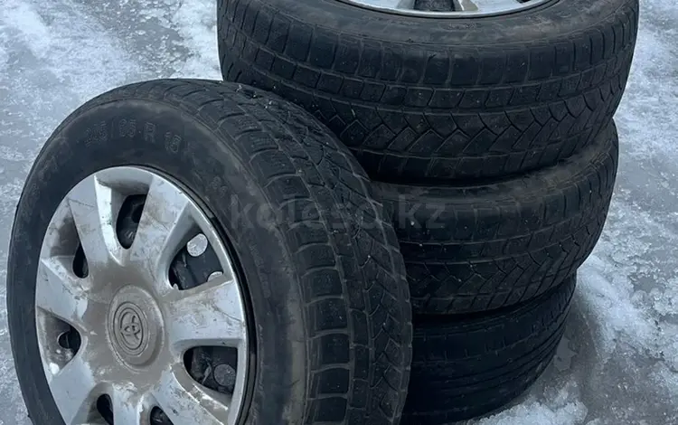 Штампы и колпаки Corolla за 60 000 тг. в Усть-Каменогорск