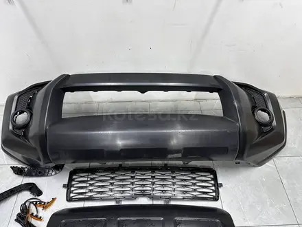 Бампер передний в сборе Toyota 4RUNNER 2014-2024 за 210 000 тг. в Алматы – фото 3