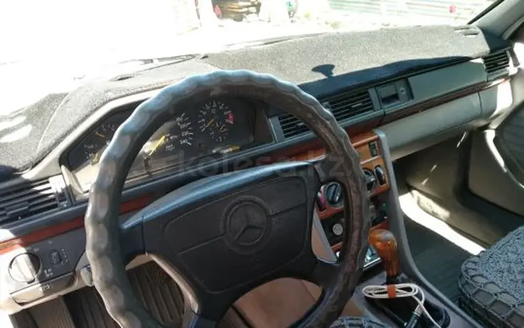 Mercedes-Benz E 200 1993 года за 1 500 000 тг. в Талдыкорган