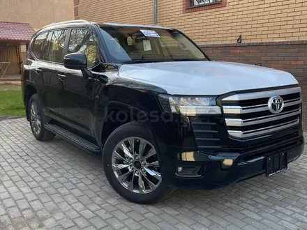 Toyota Land Cruiser 2023 года за 51 411 960 тг. в Алматы – фото 4