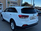 Kia Sorento 2015 года за 10 000 000 тг. в Уральск – фото 4