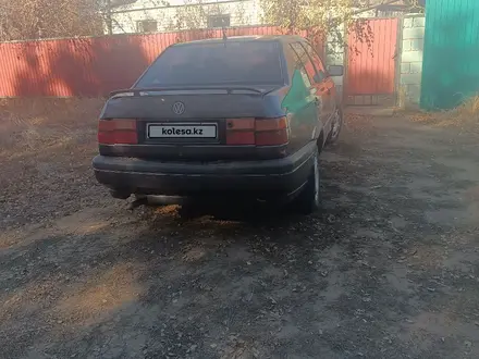 Volkswagen Vento 1992 года за 800 000 тг. в Уральск – фото 2