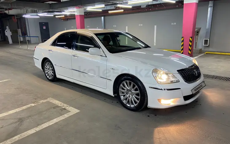 Toyota Crown Majesta 2006 года за 3 400 000 тг. в Актау