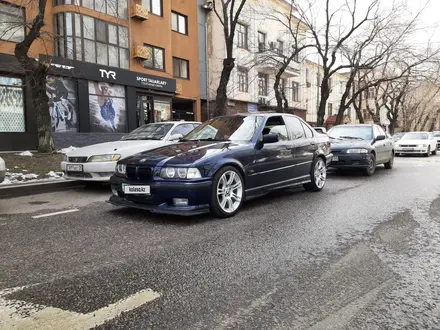 BMW 320 1995 года за 2 500 000 тг. в Алматы – фото 5