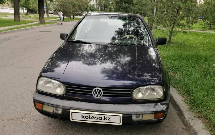 Volkswagen Golf 1997 годаүшін1 700 000 тг. в Алматы