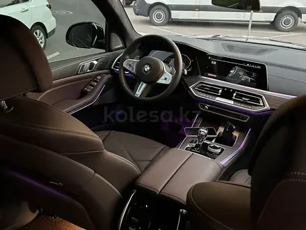 BMW X5 2023 года за 46 000 000 тг. в Алматы – фото 13