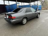 Toyota Camry 2000 года за 3 200 000 тг. в Тараз – фото 3