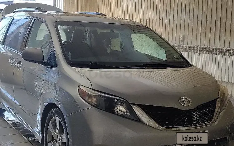 Toyota Sienna 2014 годаүшін9 200 000 тг. в Жанаозен