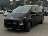 Hyundai Staria 2022 года за 21 000 000 тг. в Алматы – фото 4