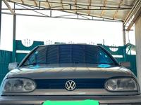 Volkswagen Golf 1997 годаүшін1 800 000 тг. в Тараз