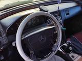 Mercedes-Benz C 200 1993 годаүшін1 500 000 тг. в Щучинск – фото 3