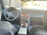 Mercedes-Benz E 230 1996 годаүшін1 250 000 тг. в Тараз – фото 4