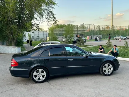 Mercedes-Benz E 320 2002 года за 7 500 000 тг. в Астана – фото 5