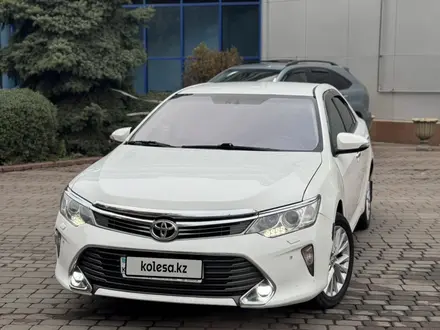 Toyota Camry 2015 года за 10 500 000 тг. в Алматы – фото 2