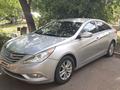 Hyundai Sonata 2013 года за 3 500 000 тг. в Уральск – фото 2