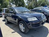 Volkswagen Touareg 2002 года за 5 700 000 тг. в Алматы – фото 2