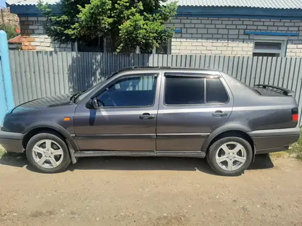 Volkswagen Vento 1992 года за 1 350 000 тг. в Усть-Каменогорск – фото 6