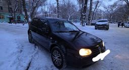 Volkswagen Golf 2003 года за 2 500 000 тг. в Астана