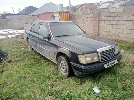 Mercedes-Benz E 220 1993 года за 1 200 000 тг. в Шымкент – фото 3