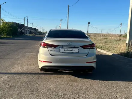 Hyundai Elantra 2017 года за 7 500 000 тг. в Сатпаев – фото 3