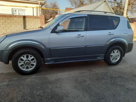 SsangYong Rexton 2006 года за 4 700 000 тг. в Шымкент – фото 2