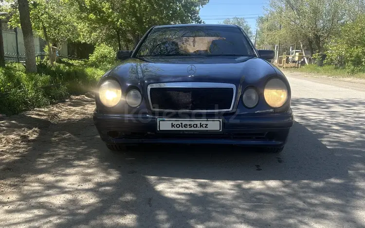 Mercedes-Benz E 230 1997 года за 1 700 000 тг. в Актобе