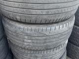 255/45/20 Bridgestone. Комплект за 55 000 тг. в Алматы