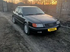 Audi 100, 1992