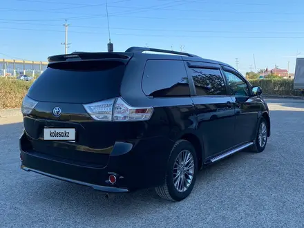 Toyota Sienna 2014 года за 7 600 000 тг. в Атырау – фото 5